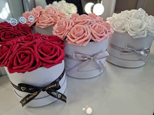Luxury Rose Bouquet White Hat Box
